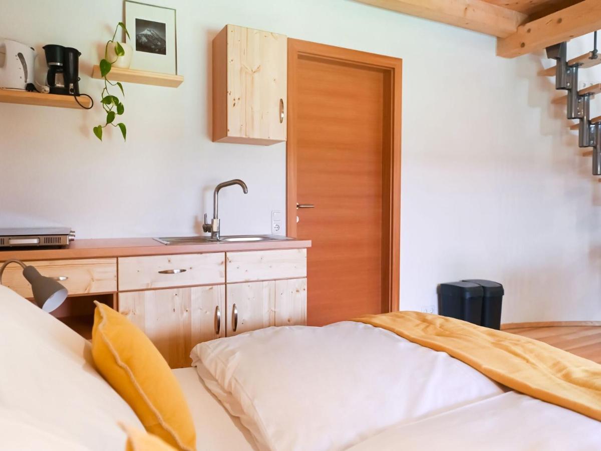 Loft-Like Apartment In Scheibbs With Swimming Pond Buitenkant foto